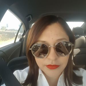 Meet your Posher, Adriana